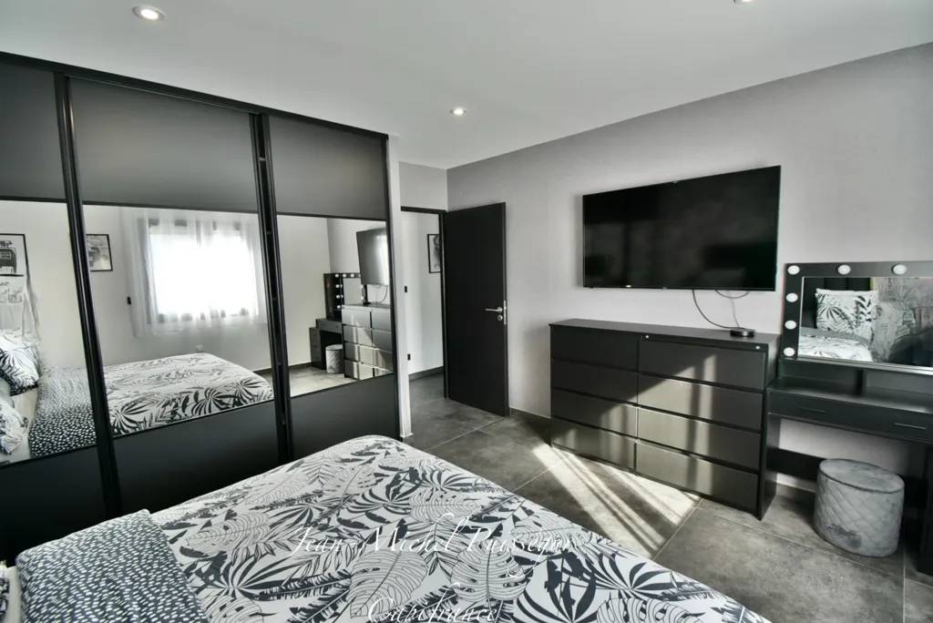 Chambres - Maison de plain-pied avec piscine à Labarthe de Rivière