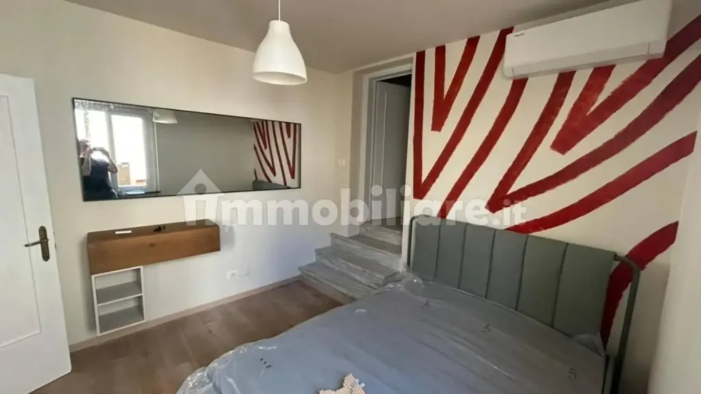 Magamistoad - Rustic-Style Flat with Balcony in Pisa
