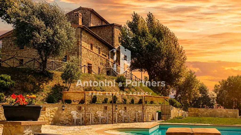 Piscina - Rustic Farmhouse with Pool in Todi