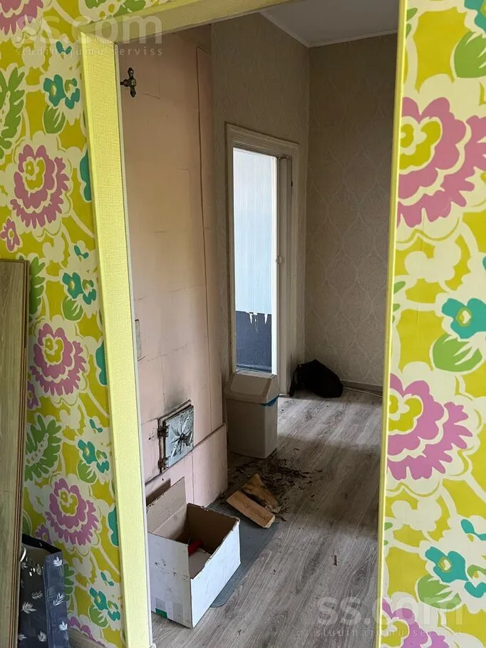 Esik - Flat with Private Garden in Šampēteris-Pleskodāle, Riga