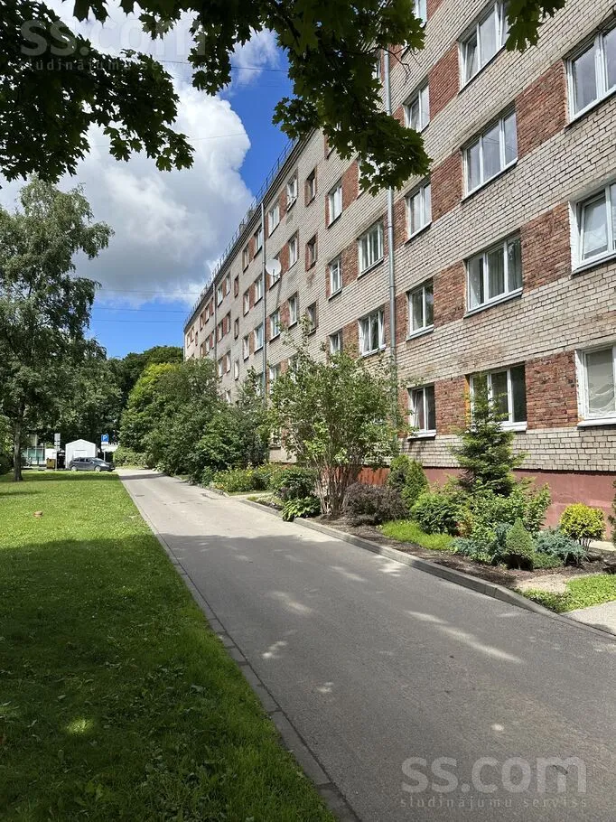 Extérieur - Bright 2-Bedroom Apartment in Šampēteris