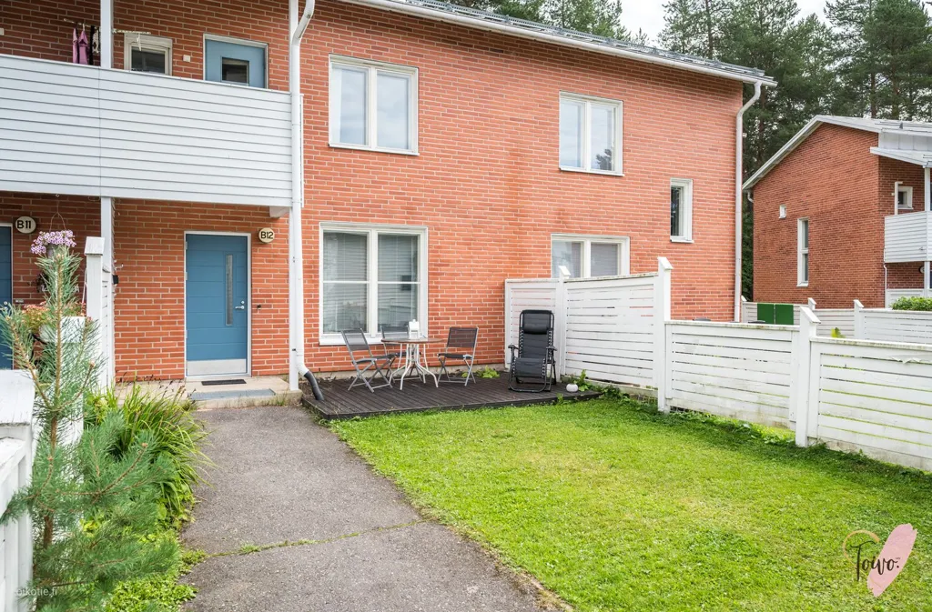 Aed - Three-Bedroom House with Garden in Maikkula, Oulu