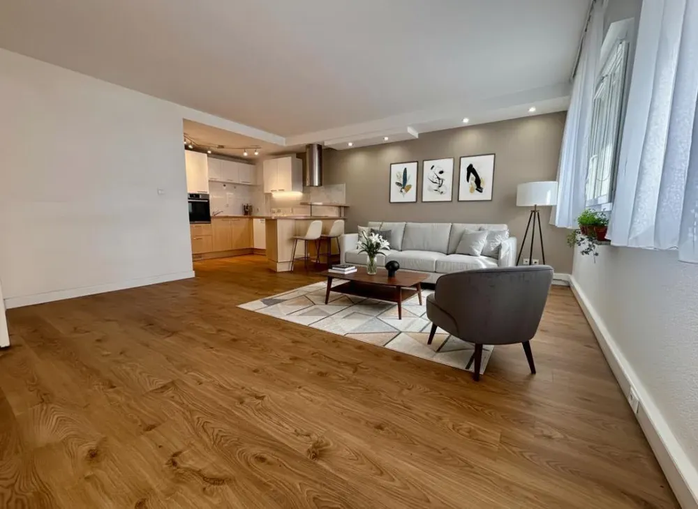 Living Room - Converted Flat with Private Garage in Belfort