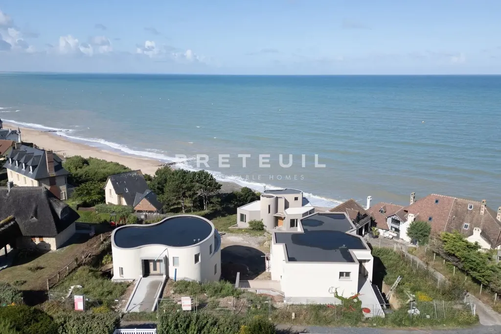 Vue aérienne - Propriété Contemporaine avec Vue Mer à Benerville-sur-Mer