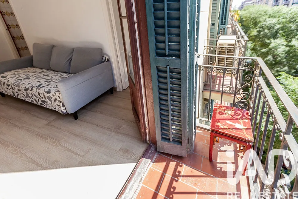 Balcone - Apartment with Original Charm in Eixample, Barcelona