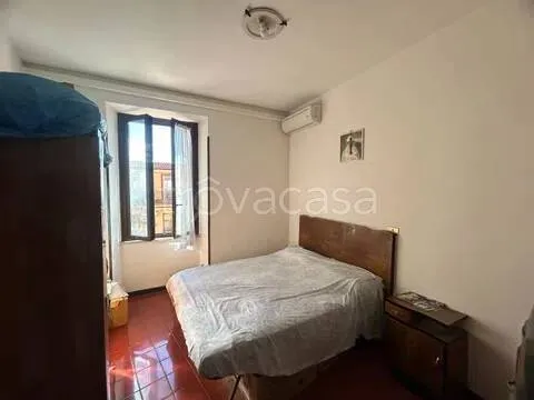 Magamistoad - Central Apartment with Balcony in Roccagorga