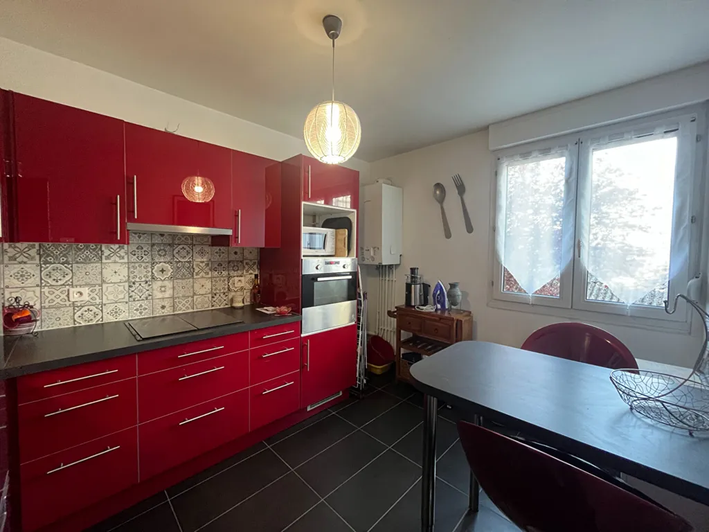 Cucina - Meubled Flat with Balcony in Reims