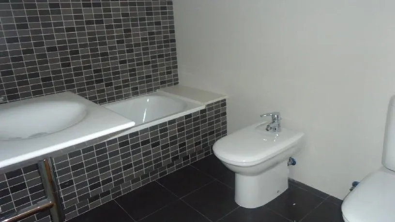 Vannitoad - Storage Unit with Easy Access in Manresa