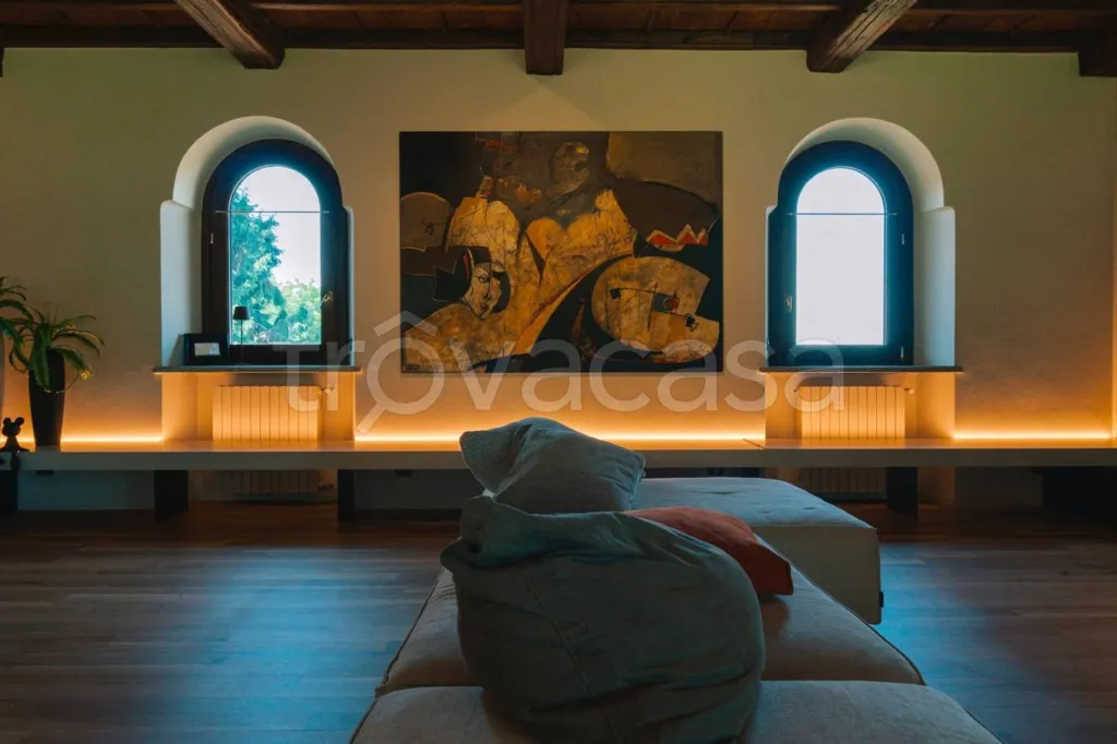 Elutuba - Historic Villa with Unique Fountain in Cuneo