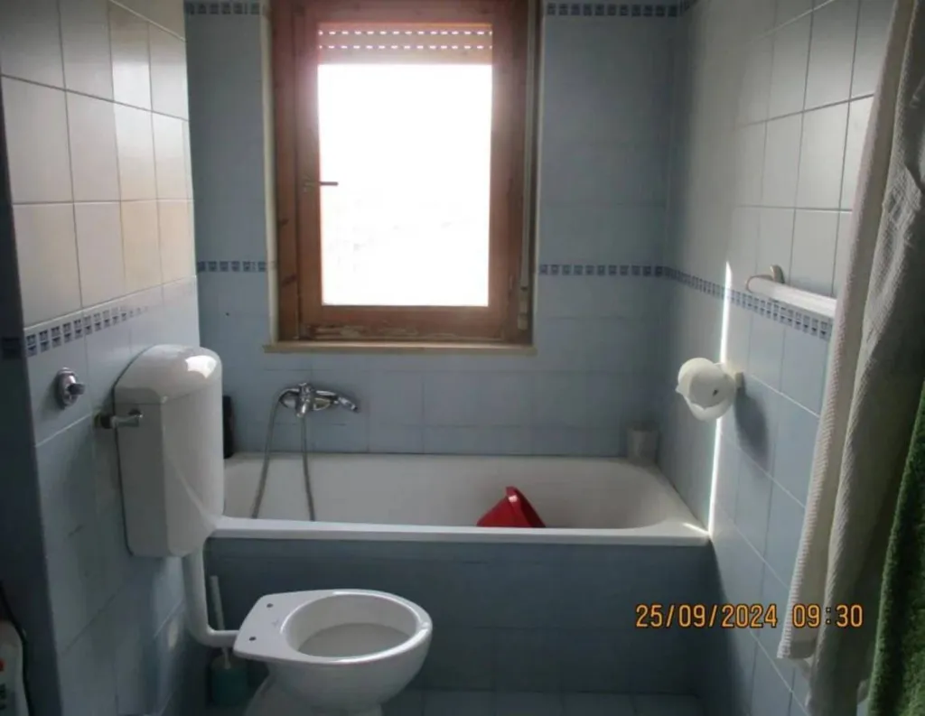 Vannitoad - Apartment with Balcony in Latina