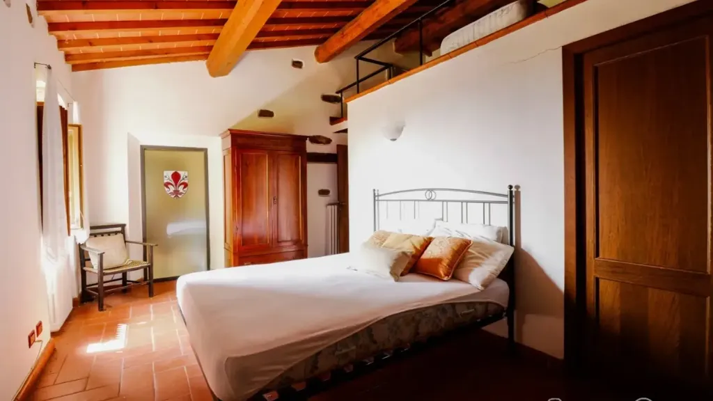 Chambres - Rustic Tuscan Farmhouse with Pool in Reggello