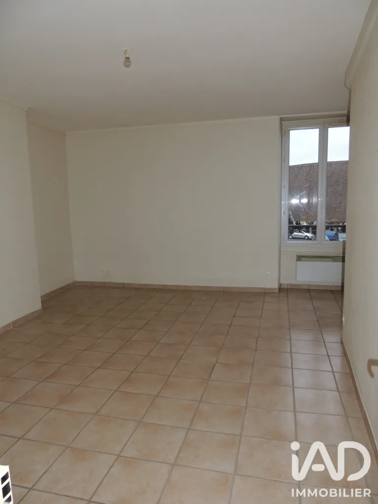 Stanze - City Centre 2-Bed Apartment in Arpajon