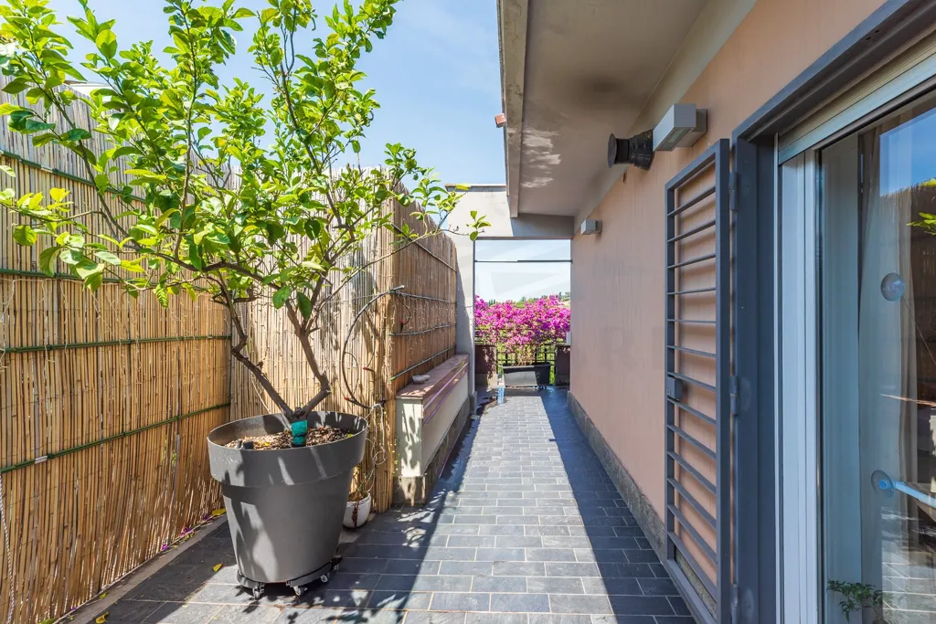 Terrass - Penthouse with Panoramic Terrace in Vigna Clara, Rome