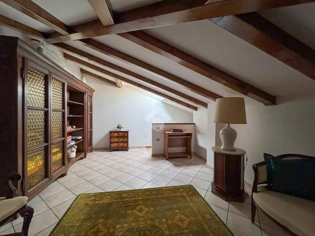 Pièces - Villa with Garden in Due Carrare
