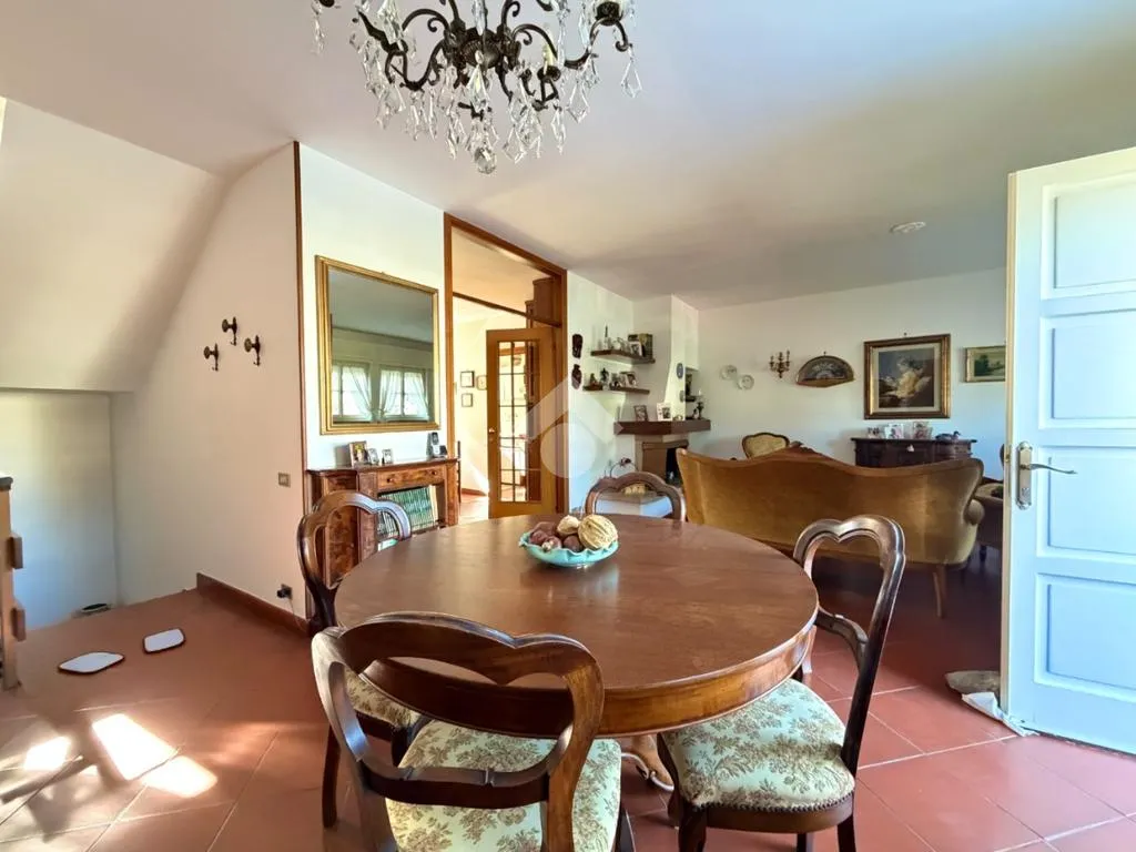 Sala da pranzo - Terraced Villa with Garden in Broni