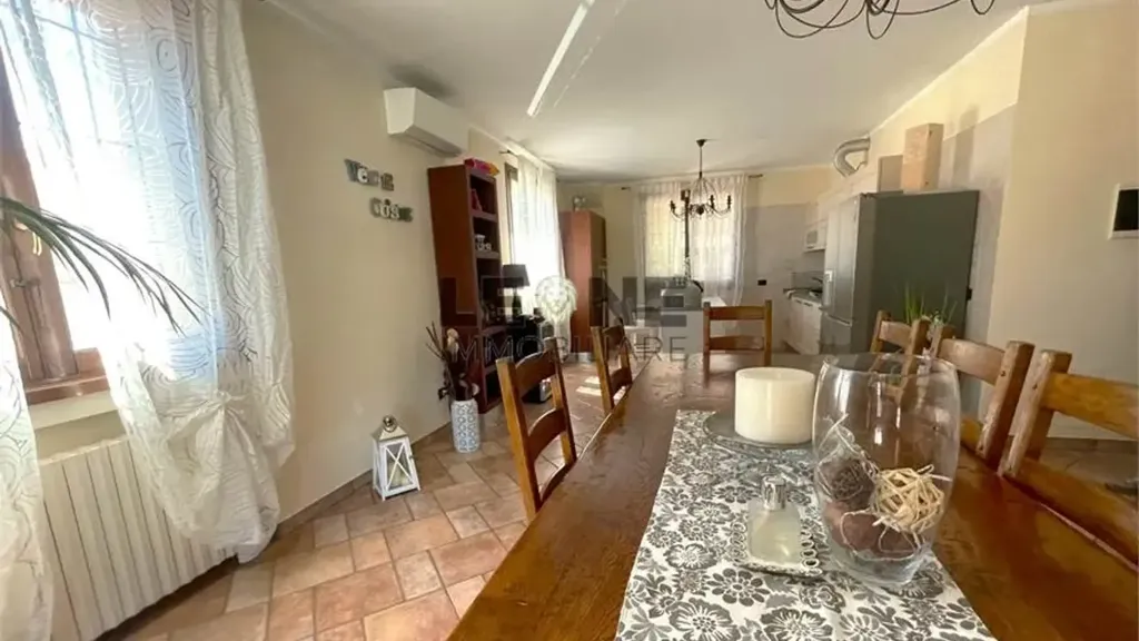 Söögituba - Trifamily Villa with Private Park in Vignola