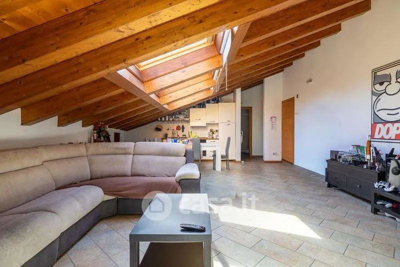Pièces - Lakefront Apartment in Dongo with Terrazzo