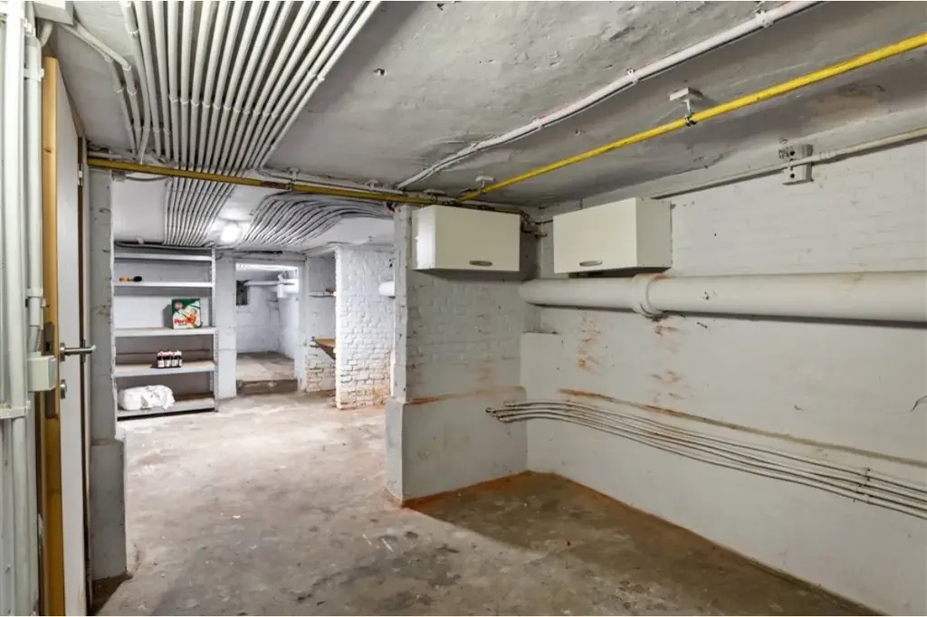 Garage - Charming Ground Floor Flat with Terrace in Mortsel