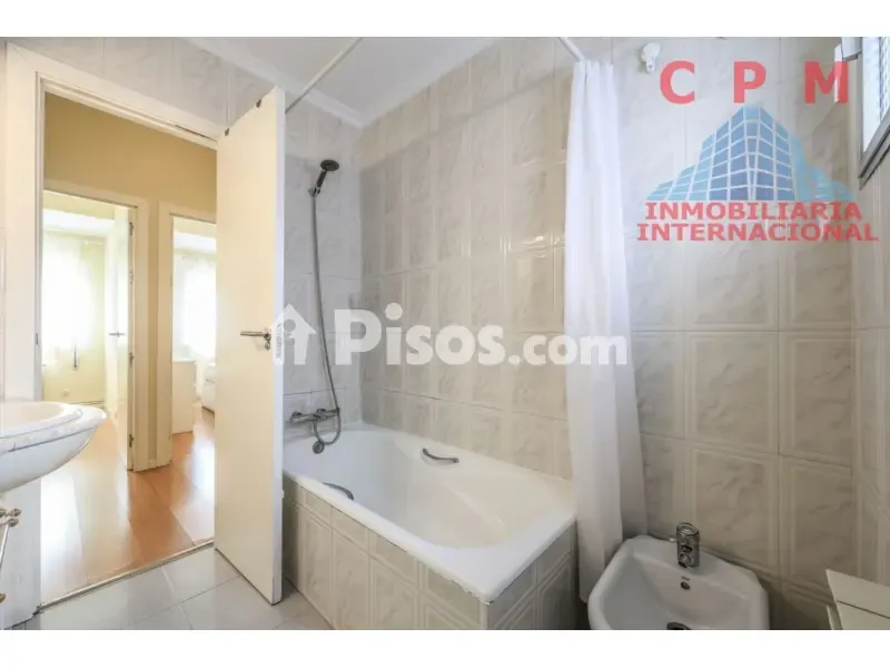 Bagni - Furnished Flat with Metro Access in Tetuán