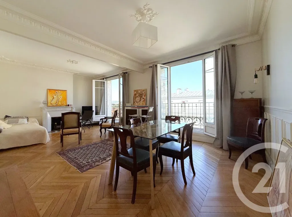 Séjour - Appartement Haussmannien avec Balcon à Paris 16ème