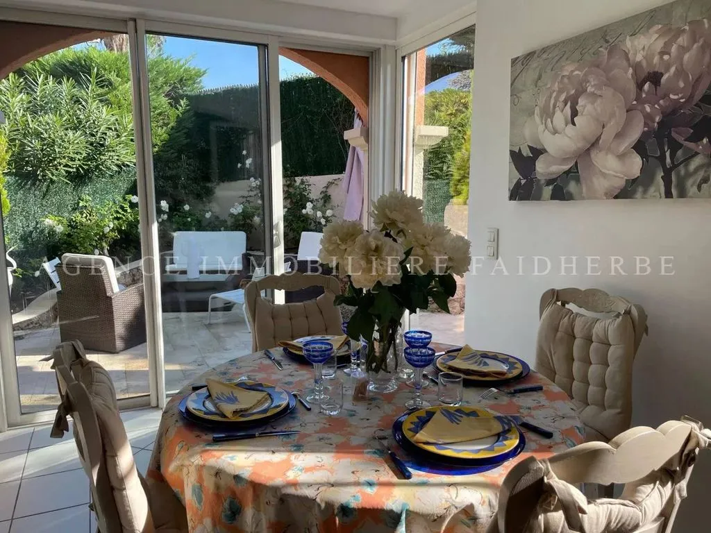 Terrass - Luxury Flat with Pool Access in Saint-Tropez