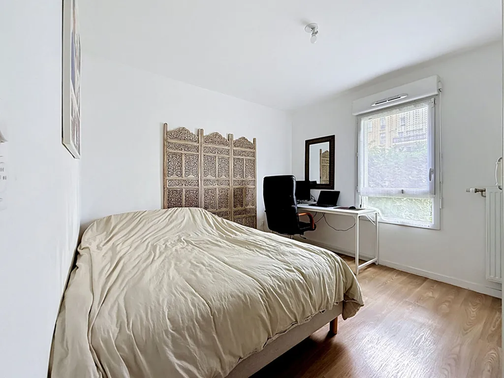 Chambres - Appartement PMR avec Jardin à Lucé