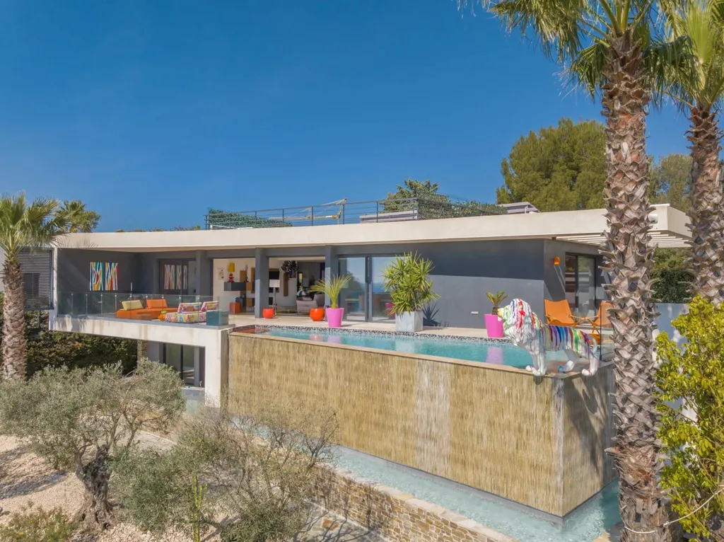 Piscine - Villa Contemporaine avec Vue Mer à Saint-Raphaël