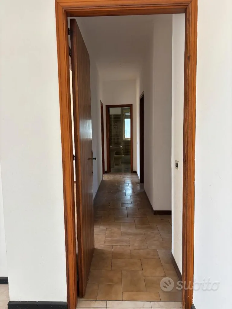 Esik - Bright Apartment with Sea View in Scogliera