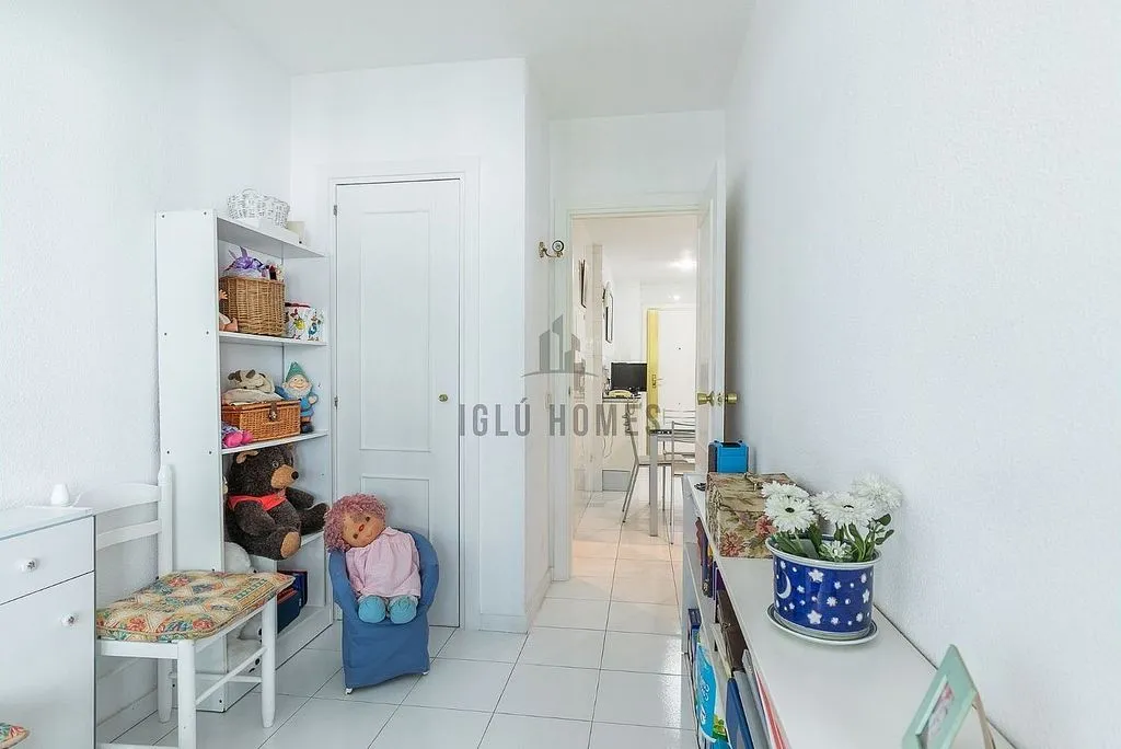 Esik - Apartment with Terrace in Ríos Rosas, Madrid