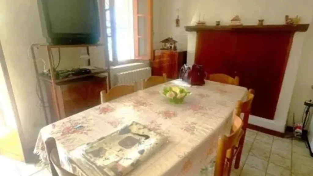 Söögituba - Villa with Vineyard View in Santa Maria Della Versa