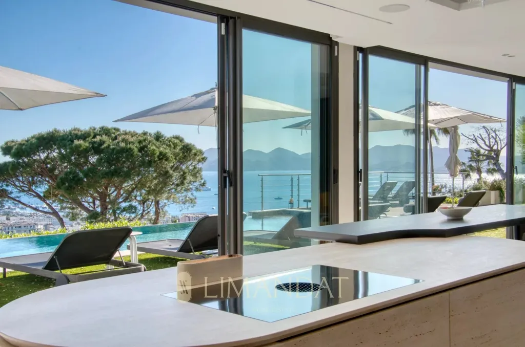 Cuisine - Villa de luxe avec vue mer à Cannes