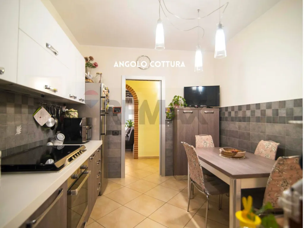 Cuisine - Three-Bedroom Apartment with Terraces in Roccastrada