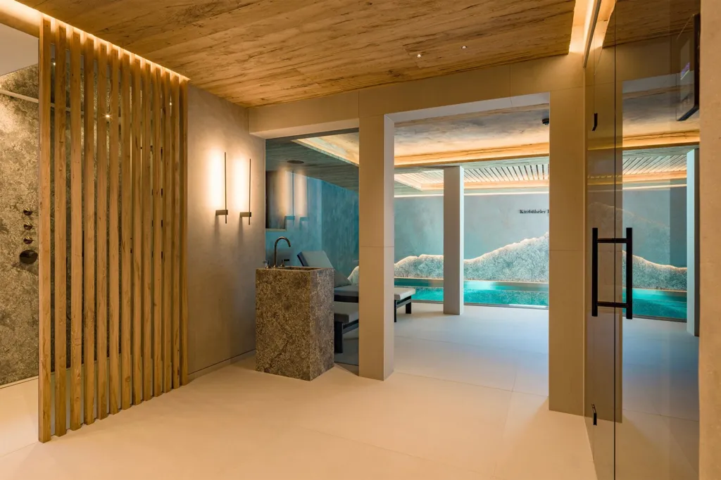 Salles de bain - Luxury Chalet with Indoor/Outdoor Pools in Reith