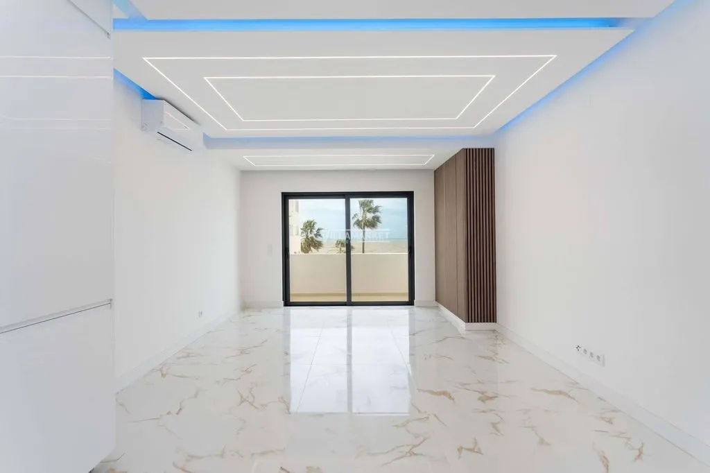 Esik - Refurbished Sea View Flat in Quarteira
