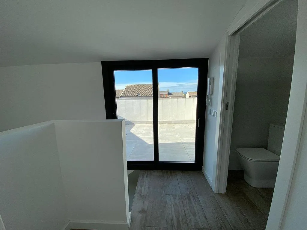Rõdu - Duplex with Terrace in Set Camins, Igualada
