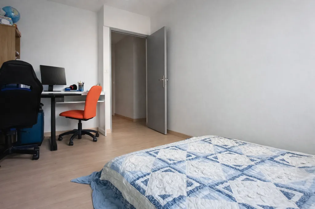 Chambres - Appartement T4 avec loggia à Narbonne