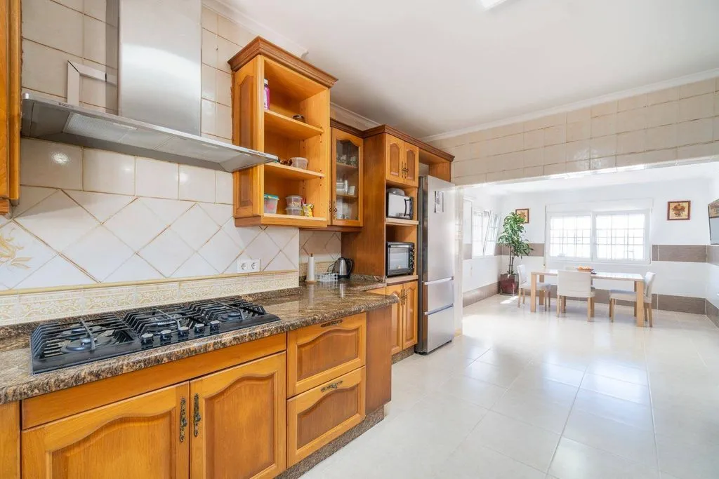 Kitchen - Luxury Villa with Pool in Torrevieja