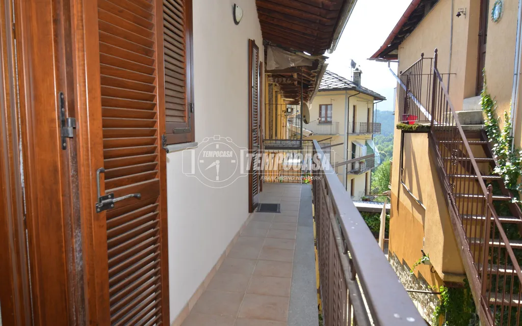 Balcone - Rustic Villa with Balcony in Traves