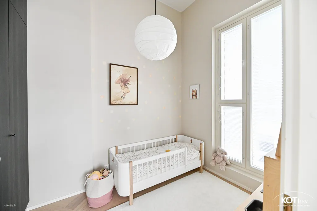 Magamistoad - Corner Flat with Glazed Balcony in Saunalahti