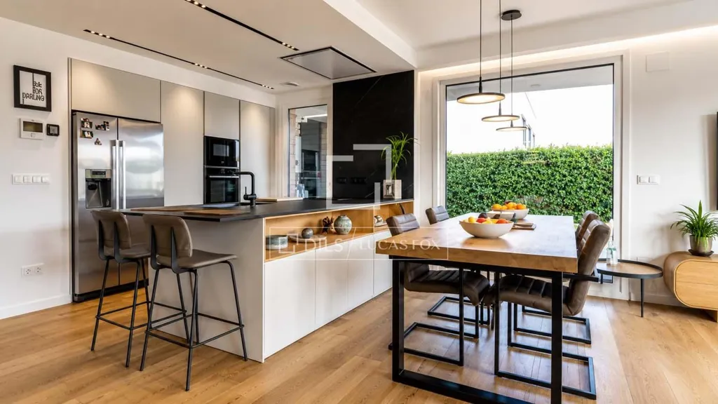 Cuisine - Semi-Detached Villa with Pool in Miramon, Donostia