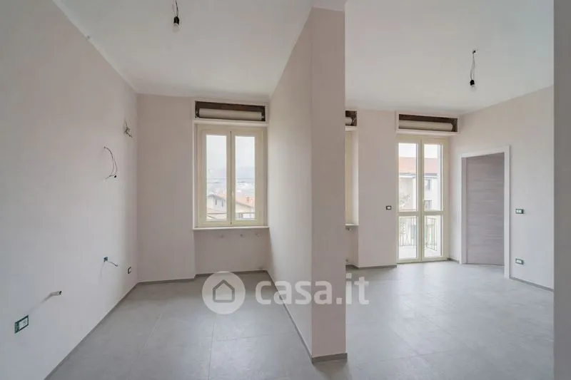 Pièces - Rented Flat with Balcony in Dronero