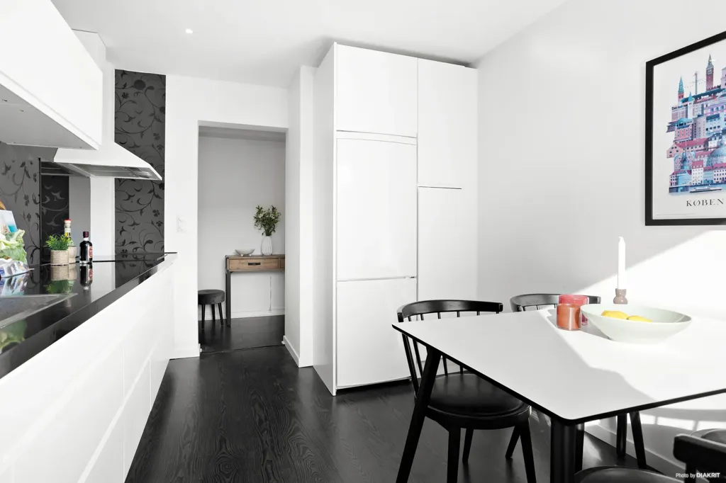 Salle à manger - Bright Two-Bedroom Flat with Balcony in Trelleborg