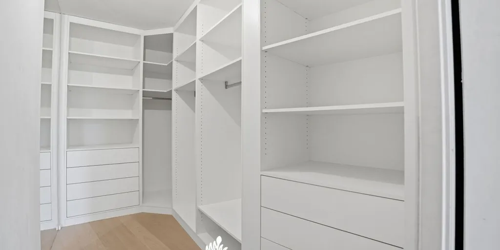 Toad - Modern Apartment with Lift in Roeselare