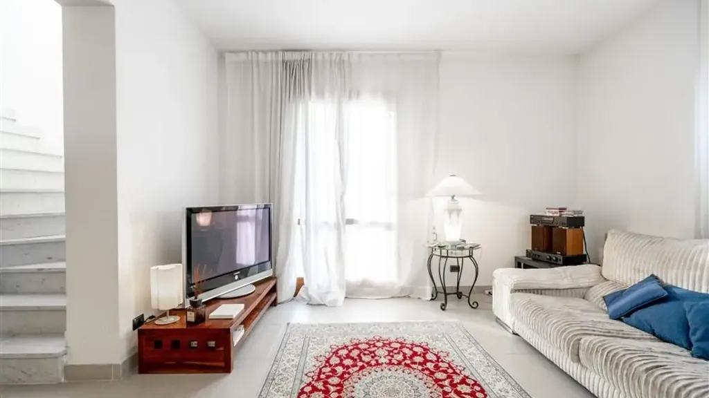 Séjour - Spacious Apartment with Garden in Montignoso