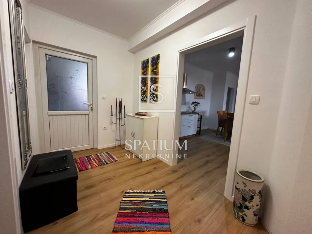 Flur - Renovated Apartment with Private Pool in Kastav