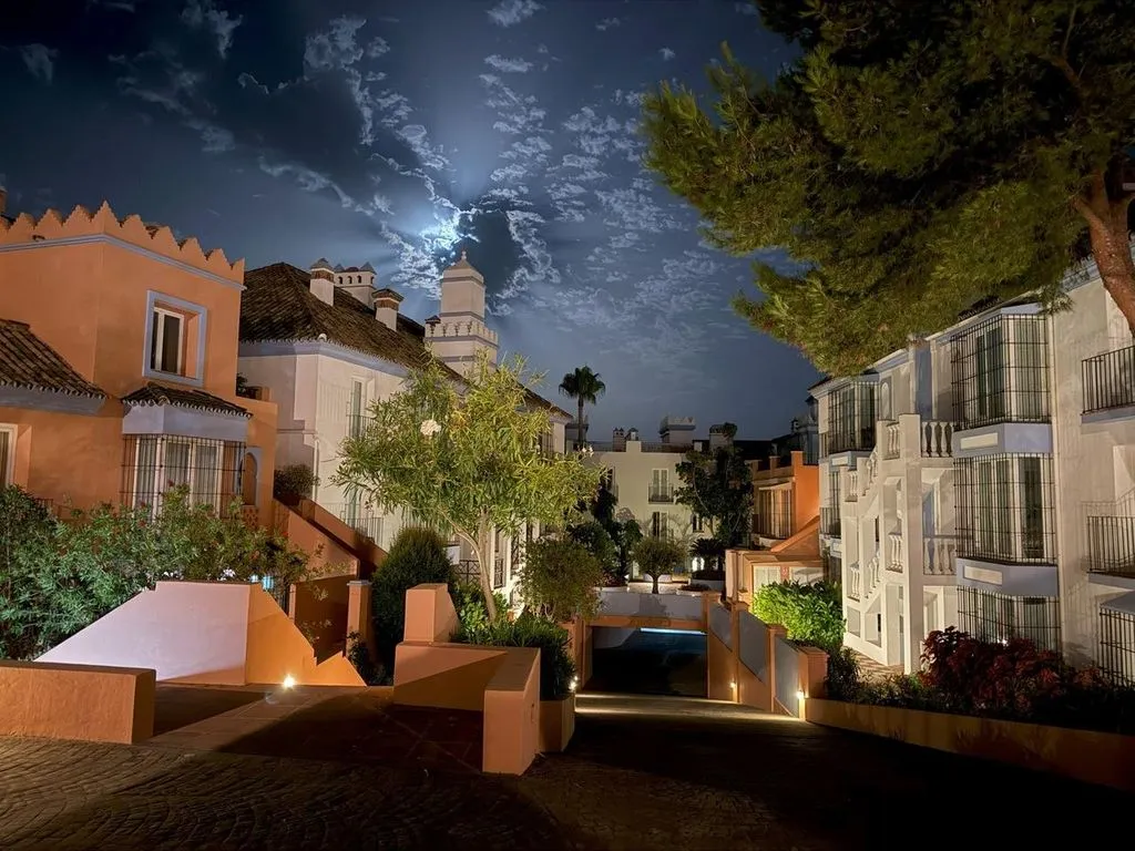 Välivaade - Beachfront Flat with Private Garden in Casares