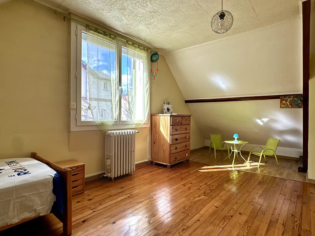 Magamistoad - House with Garden in Central Argenteuil