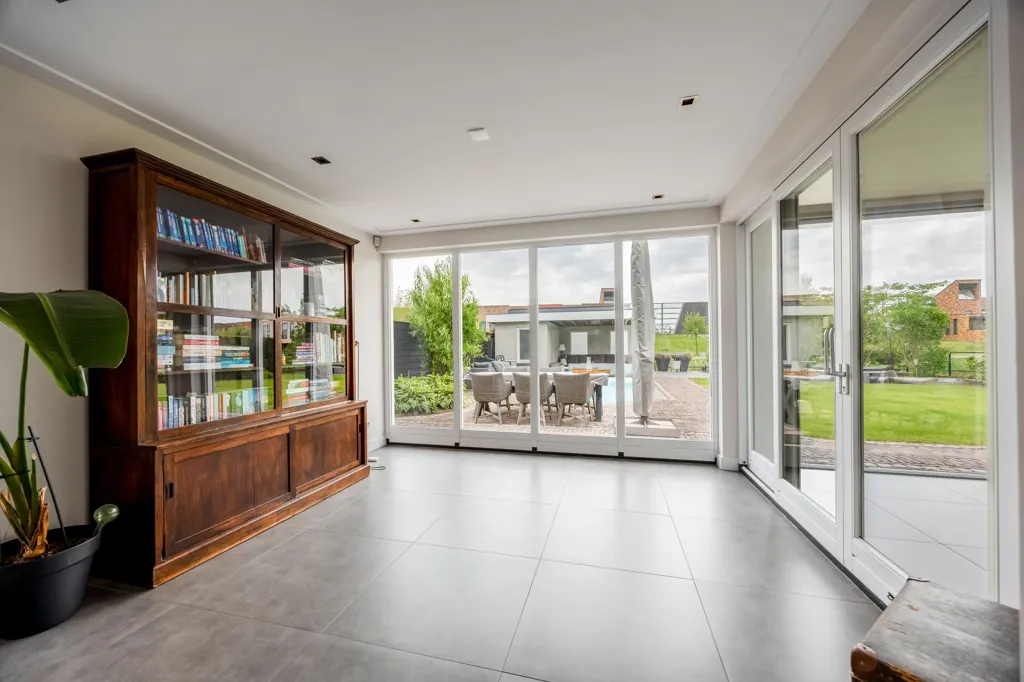 Terrazza - Luxury Villa with Pool at Beuningse Plas, Beuningen