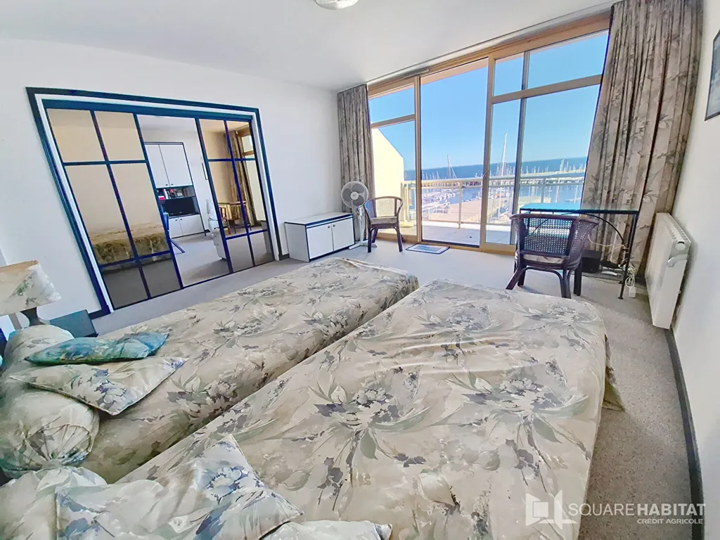 Bedrooms - 3-Bed Apartment with Sea View in Quiberon