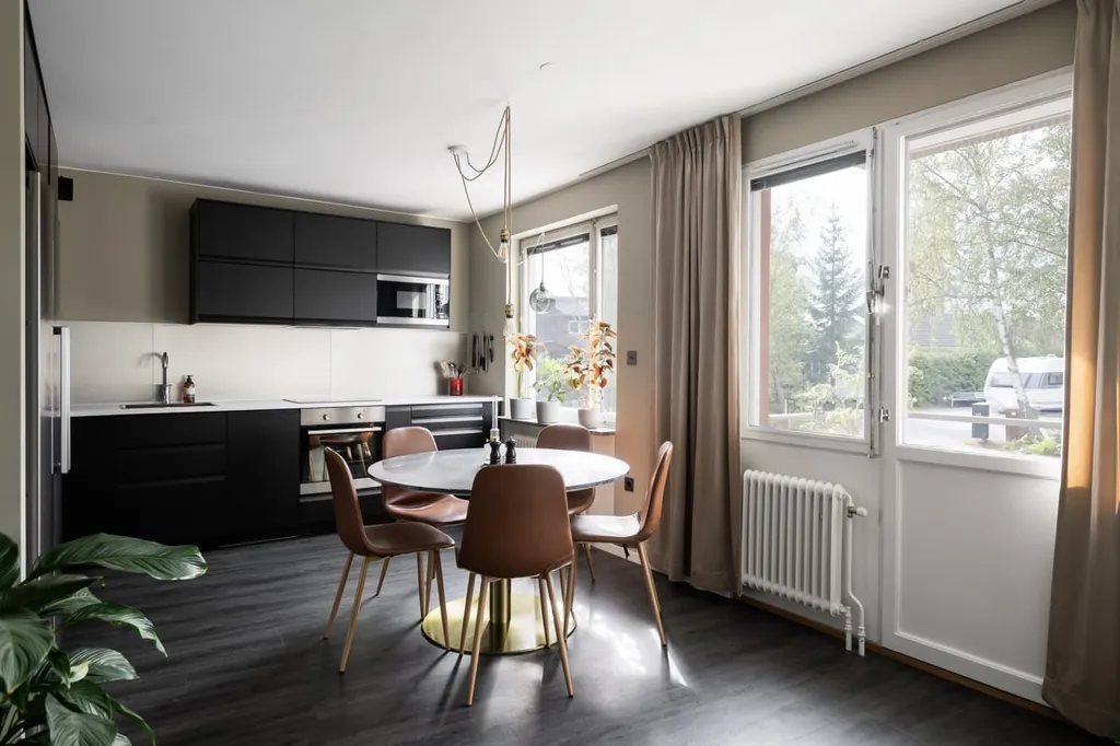 Salle à manger - Stylish Apartment with Balcony in Västerhaninge
